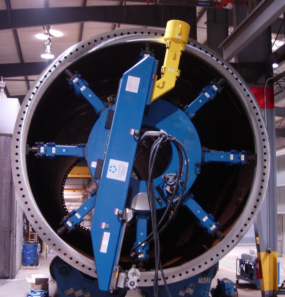 CM6000_WindTower Mfg1 Climax Portable Machining & Welding Systems