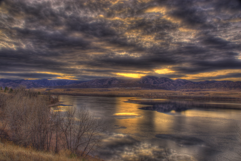 Sunset on Ice About half of Chatfield Lake is covered with… Flickr