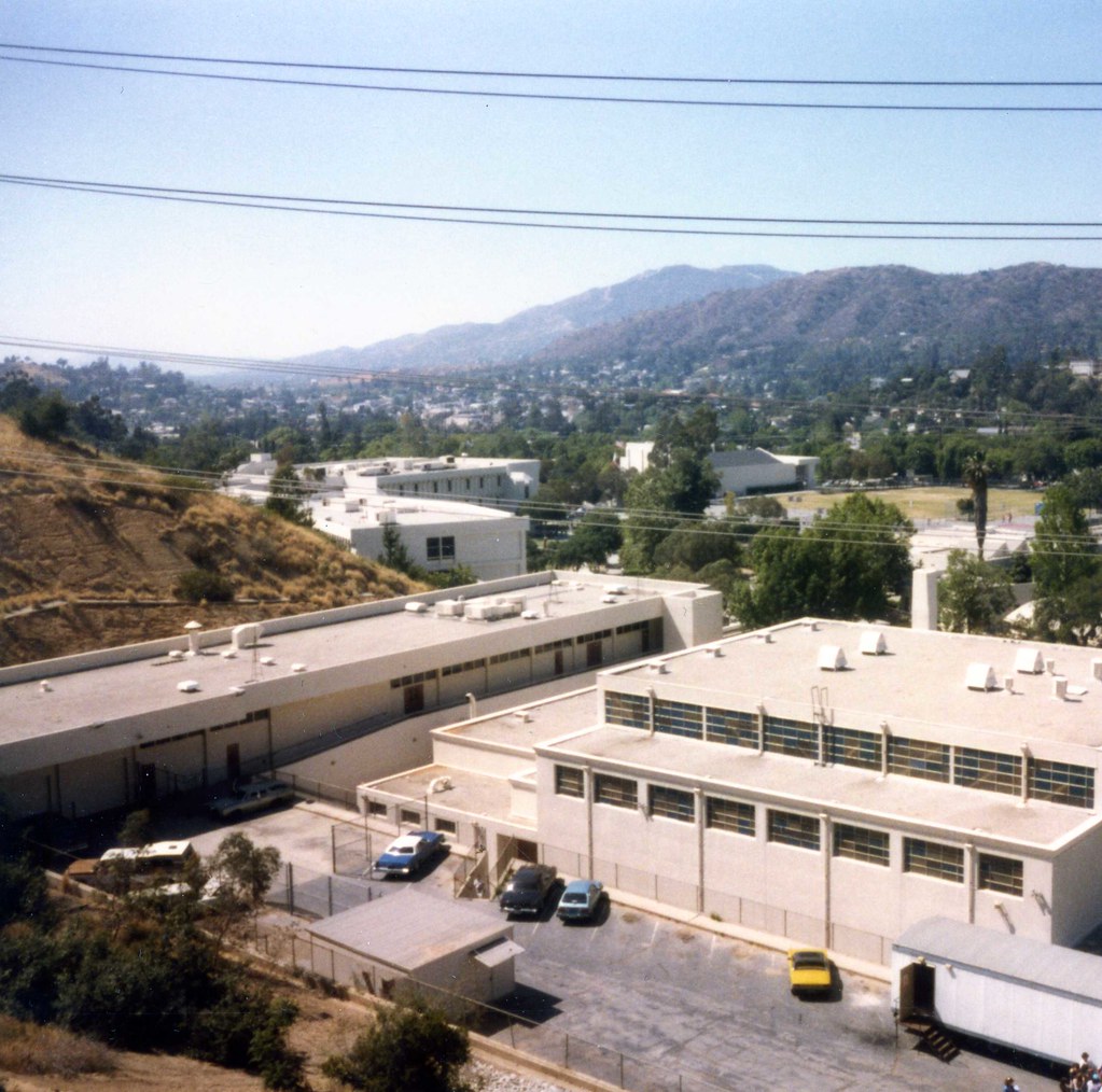 ERHS Campus Back of Eagle Rock High School viewed from Tow… Flickr