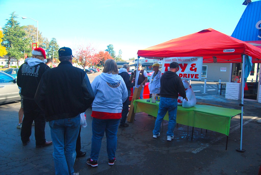 GHMC Toy and Food Drive 112810 Vacaville CA Peter Mitsopoulos