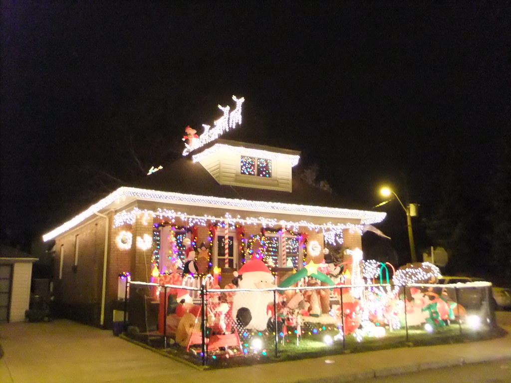 Christmas light decorated house Glendale Joe Flickr