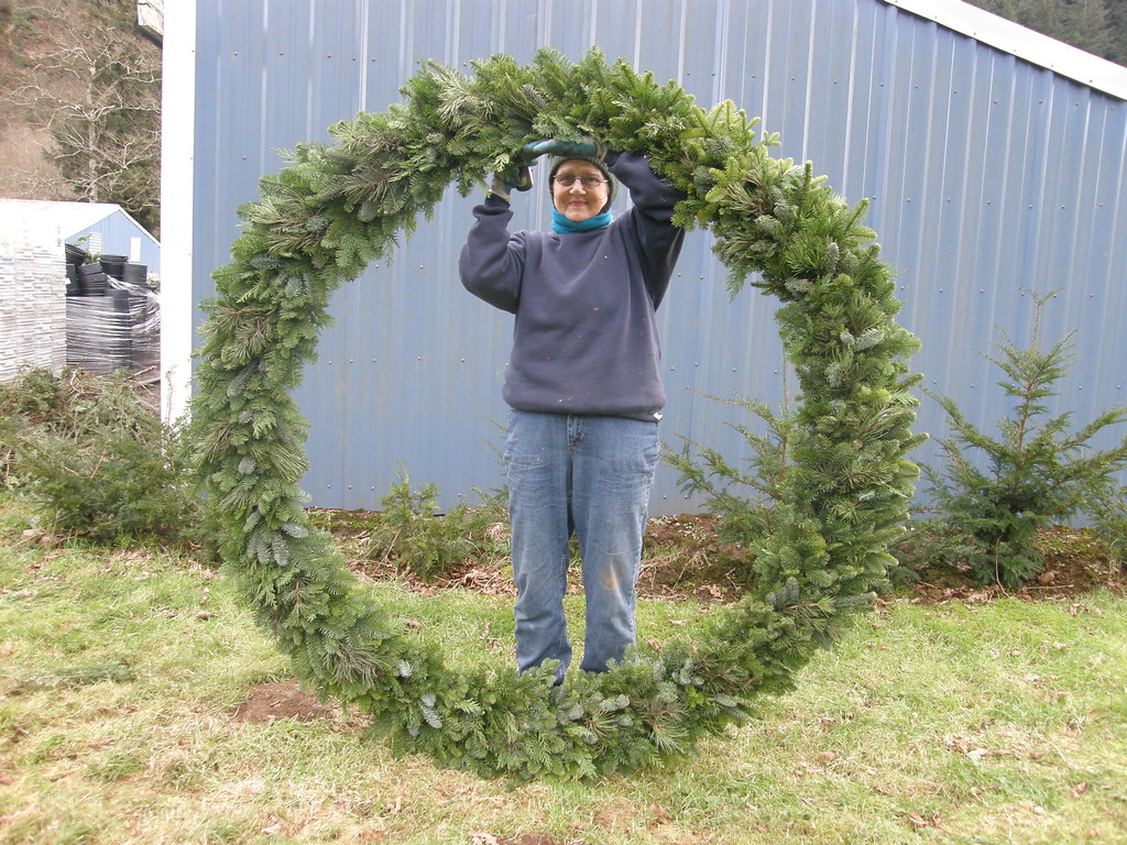 Giant Christmas wreath Giant Christmas wreath Flickr