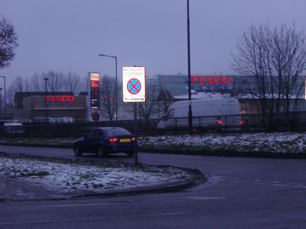 Tesco Brent Cross Junction Highfield Avenue and Hendon Way… Flickr