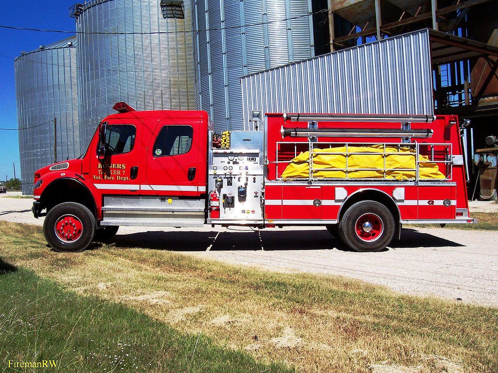 Rogers, TX VFD Tanker 7 2005 Freightliner/Fire Line 1800 t… Flickr
