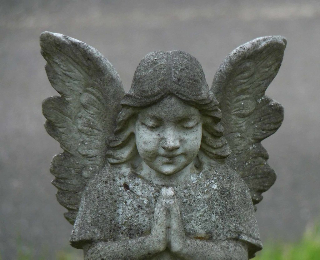 Englefield Green Cemetery Englefield Green Cemetery, Surre… Flickr