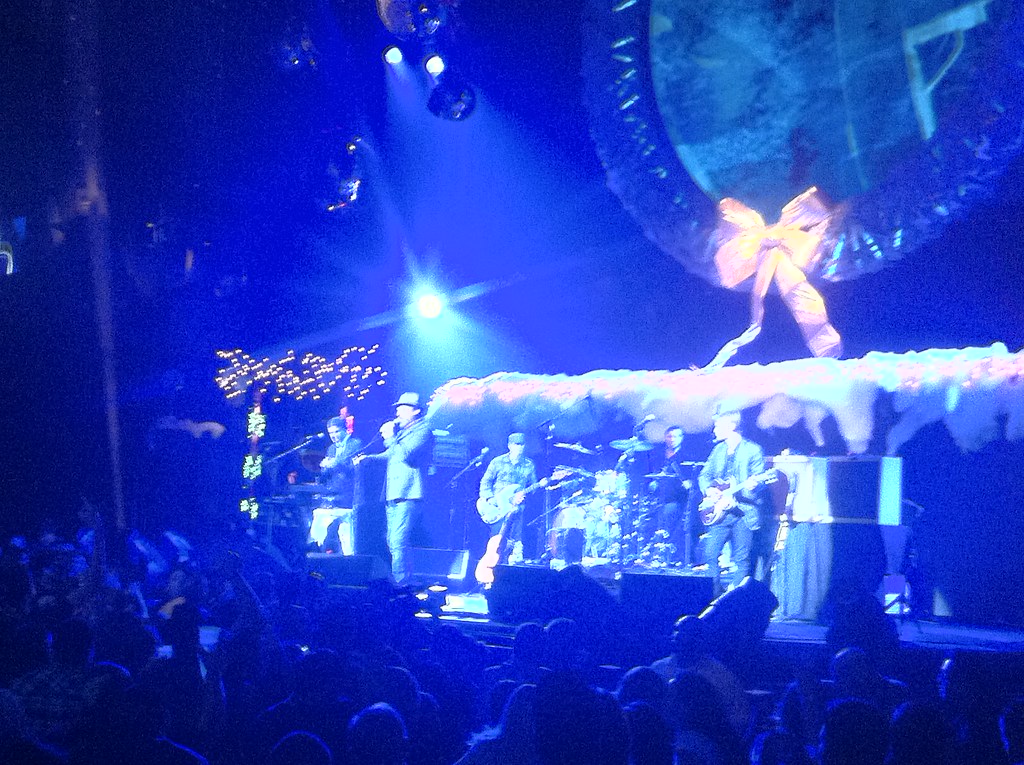 Cake live... I only have Good days & Great ones.... La Ratta Flickr