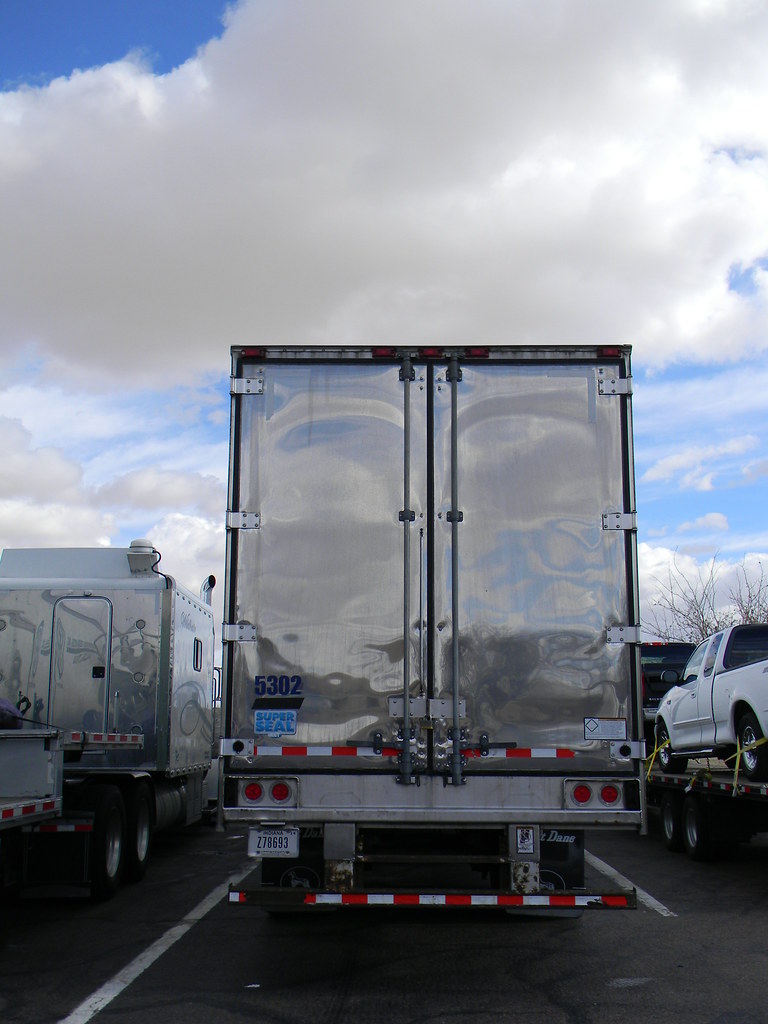 Trucks in rest stop east of El Paso TX I10 m e sweeney Flickr