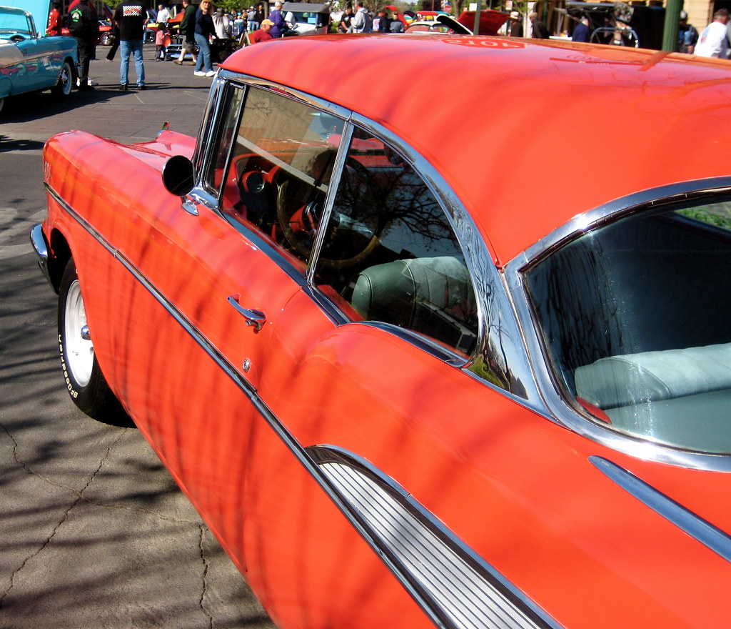 Car Show, Tulare, CA A car in an auto show in downtown Tul… Flickr