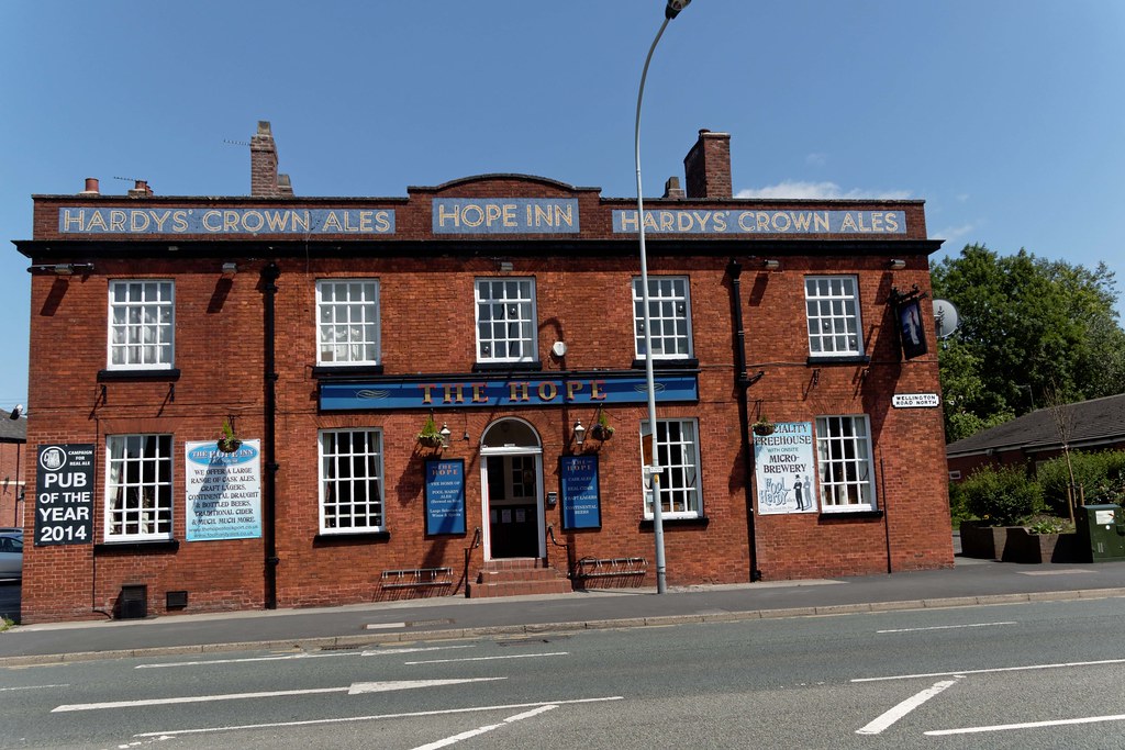 Heaton Norris, Hope inn Close up of the signage flic.kr/p/… Flickr