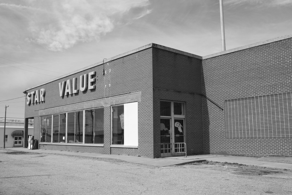 Former Star Value Grocery Store Lawrenceville, VA (black… Flickr