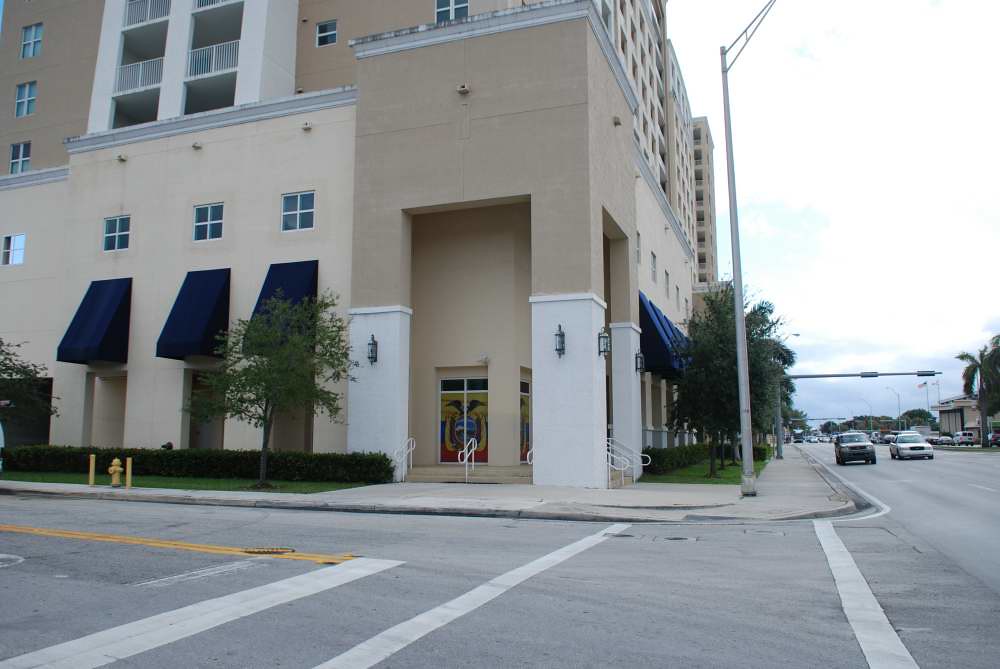 Consulado General del Ecuador en Miami Consulado General d… Flickr