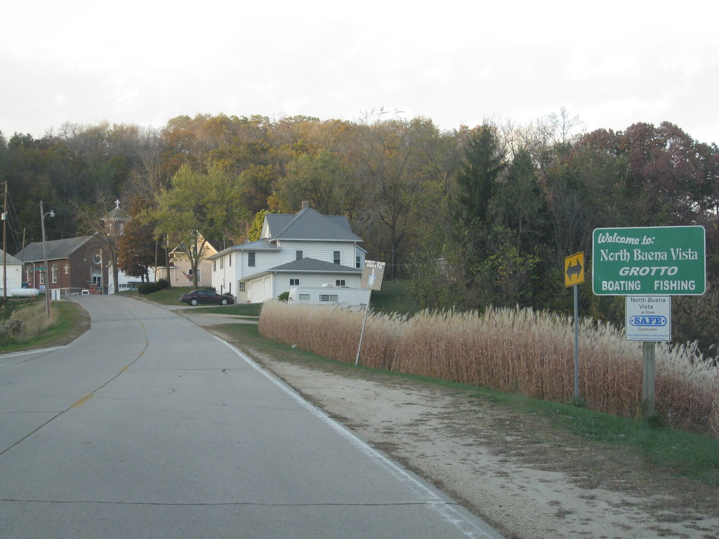 North Buena Vista, Iowa Another neat little Mississippi Ri… Flickr