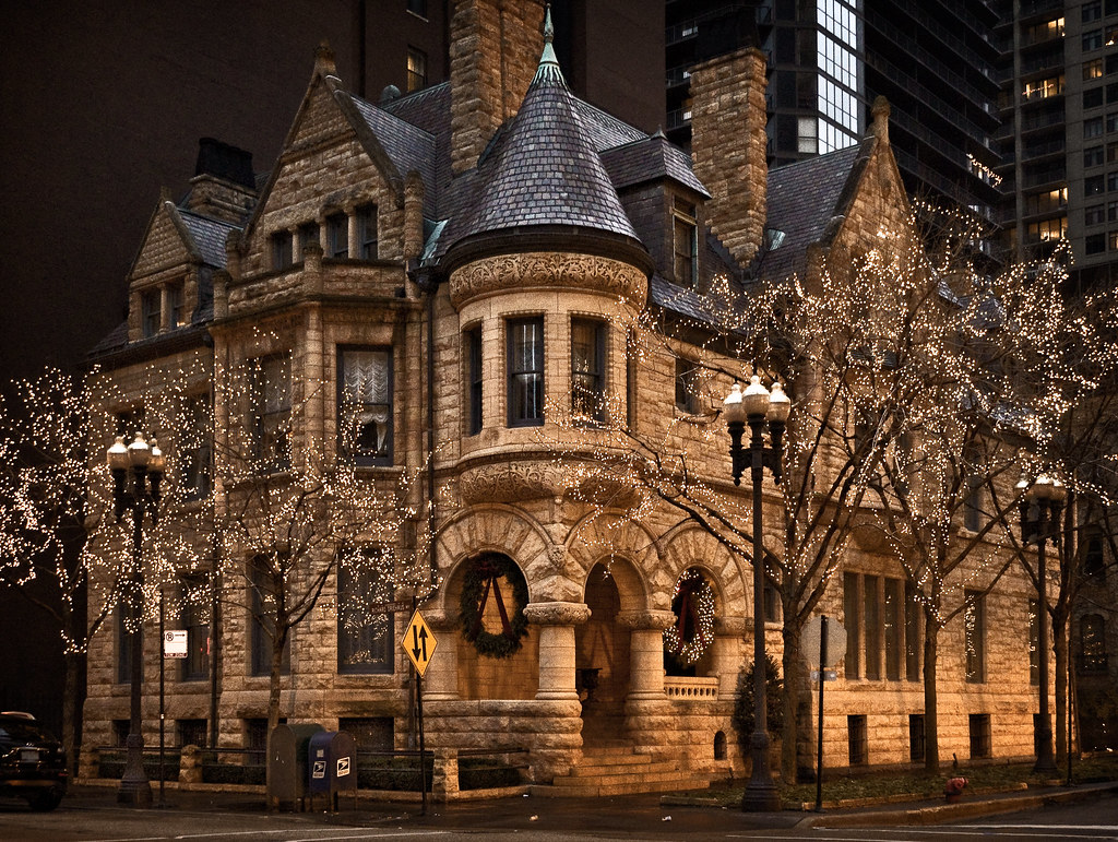 Cable House (1886), 25 Erie Street, Chicago, Illinois, USA… Flickr