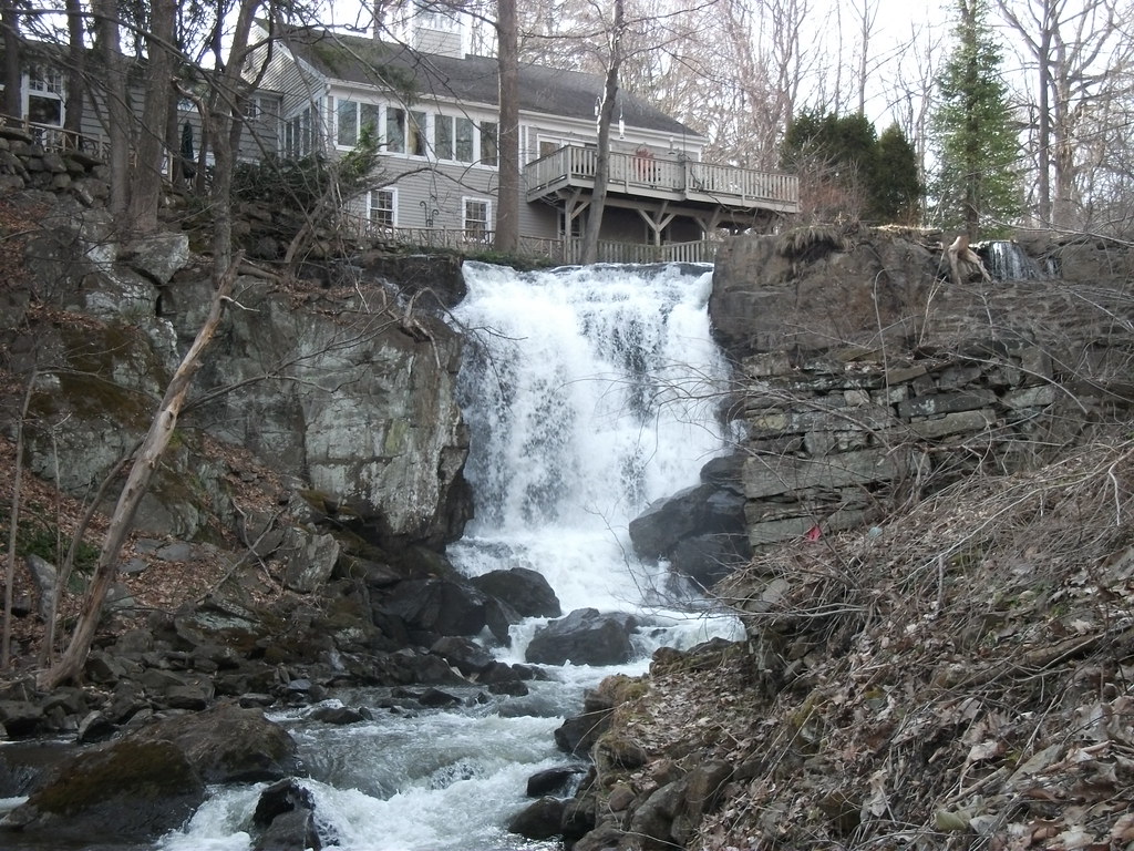 New Preston Falls New Preston, Connecticut New Preston F… Flickr