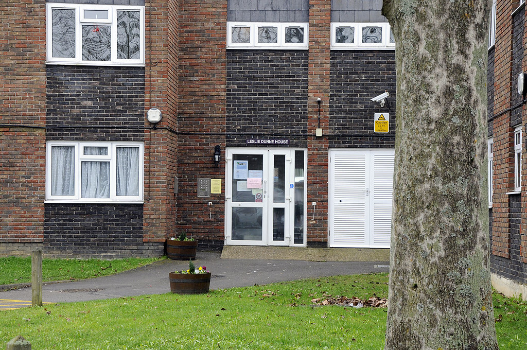 Leslie Dunne House, Windsor Leslie Dunne House, Wolf Lane,… Flickr