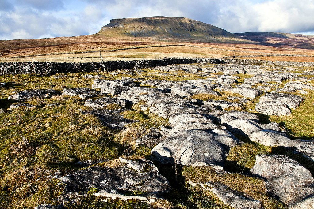 Pen y Ghent from Dale Head www.3peaks.co.uk/penyghent.htm… Flickr