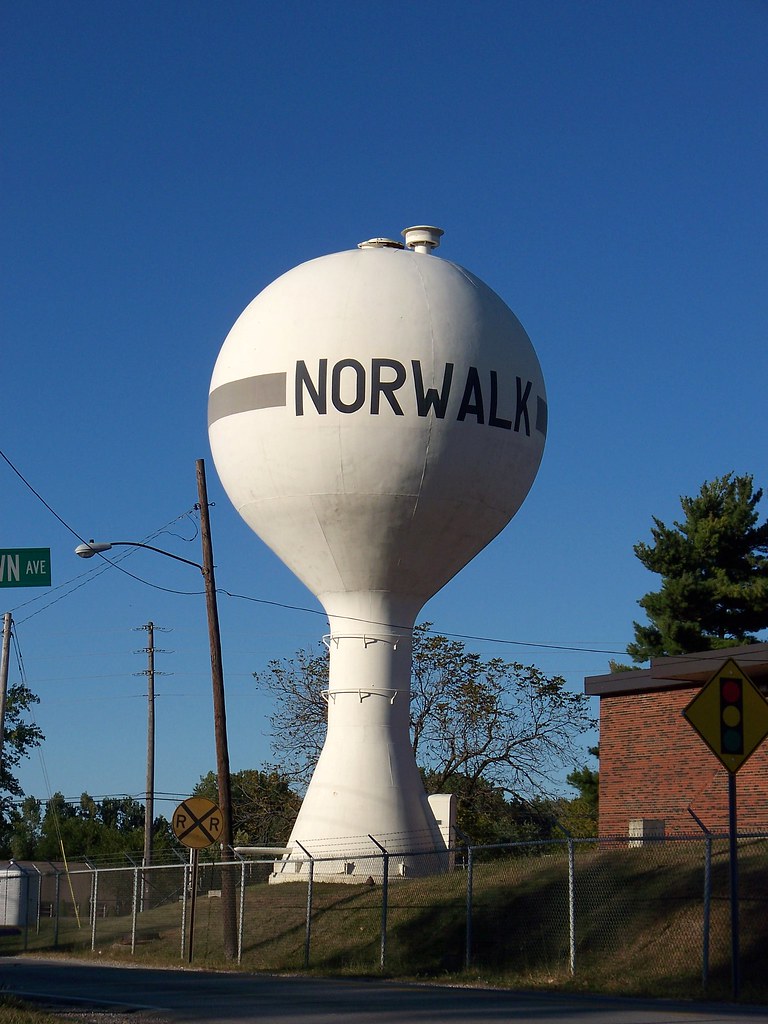 OH Norwalk Water Tower Water tower in Norwalk, Ohio. Flickr
