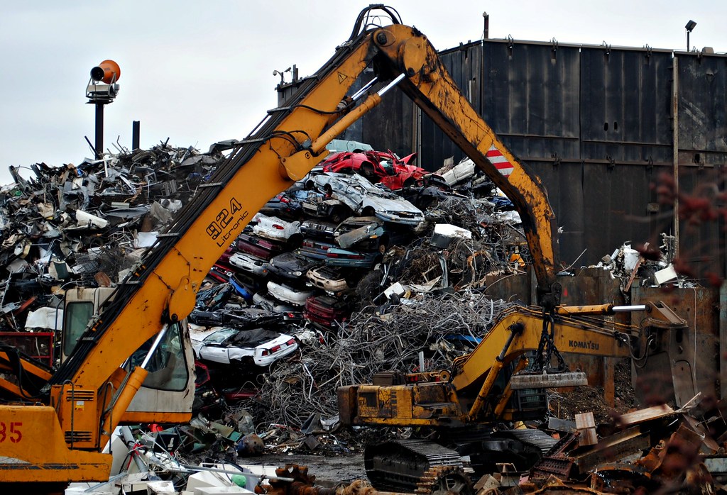 Auto Junkyard Courtland & Kingsbury Ct. Chicago Illinois N… Flickr