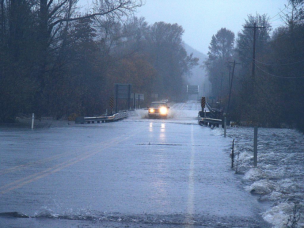 Skokomish River flooding. 2006 Photographed during the Ele… Flickr