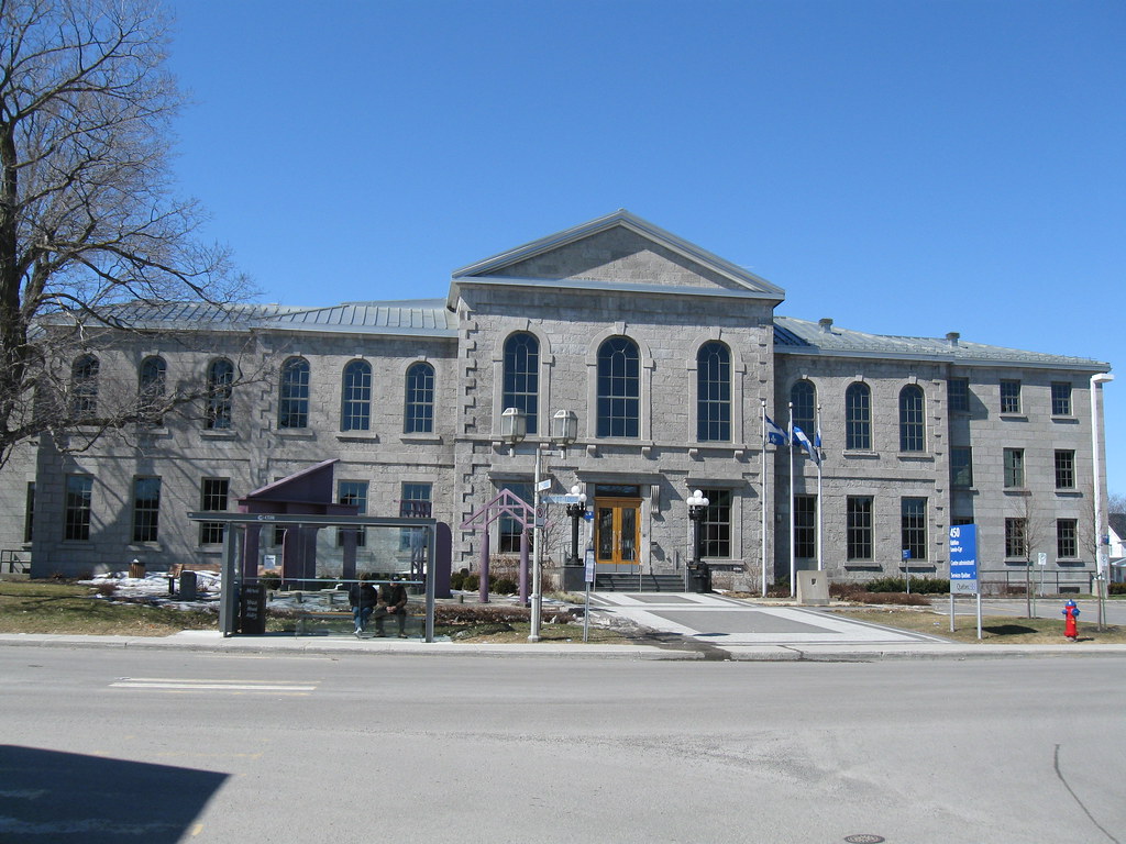 Joliette Court House Palais de Justice de Joliette is an i… Flickr