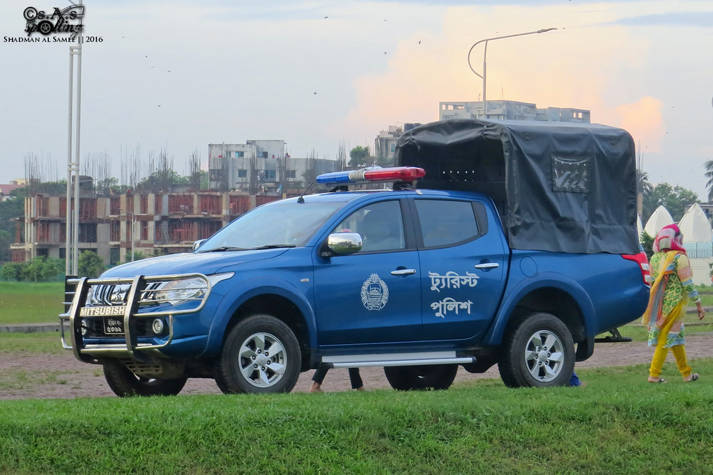 Bangladesh Tourist Police Mitsubishi L200 5th gen pickup. Flickr