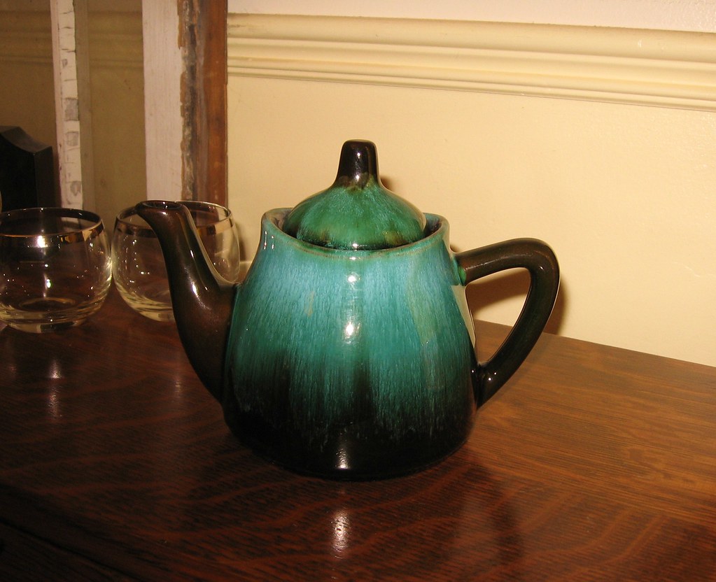 Blue Mountain Pottery Teapot Very small; probably just big… Flickr
