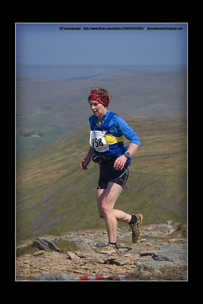 Three Peaks Fell Race 2011 300411_167 These runners are ta… Flickr