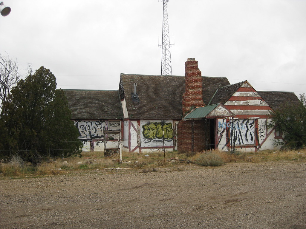 Christmas Tree Inn, Santa Claus, AZ The Christmas Tree Inn… Flickr
