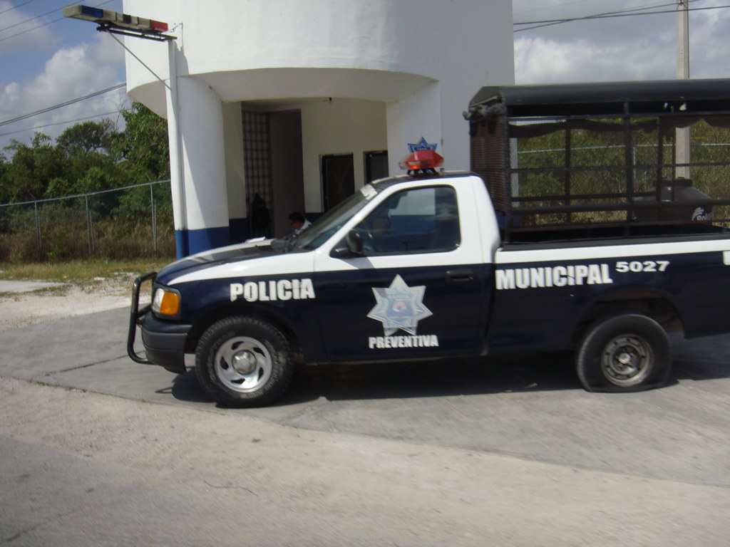 Mexico Police A Mexican Police vehicle. I think this vehic… Flickr