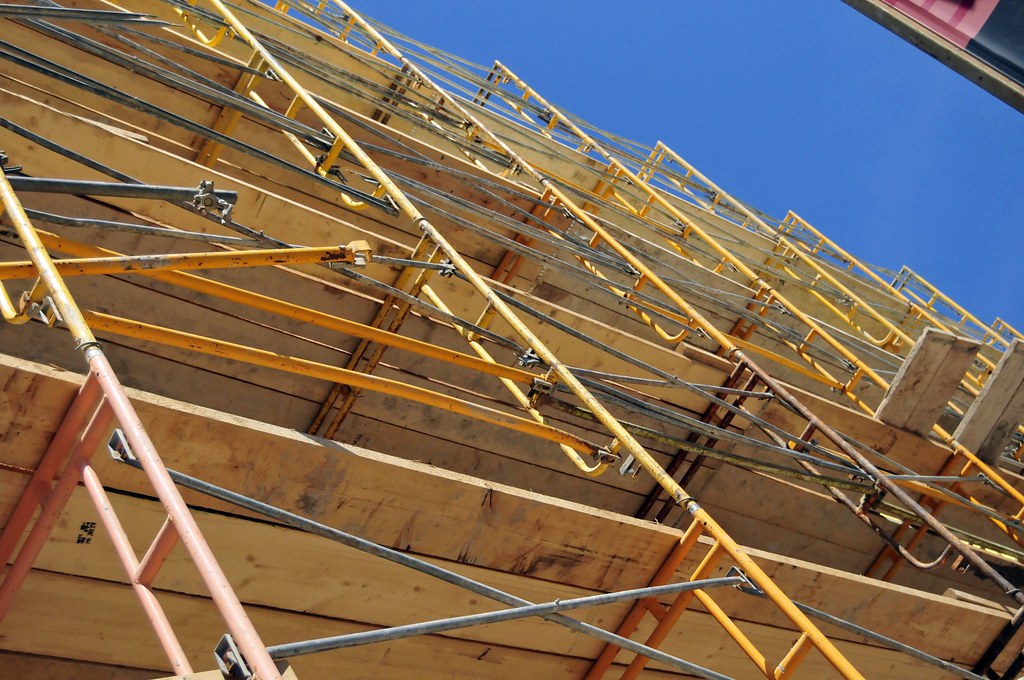 GOING UP construction marc falardeau Flickr