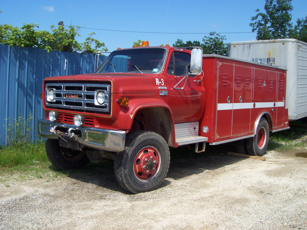 1988 gmc high sierra 6000 v-eight fire truck, bodywork by … | Flickr