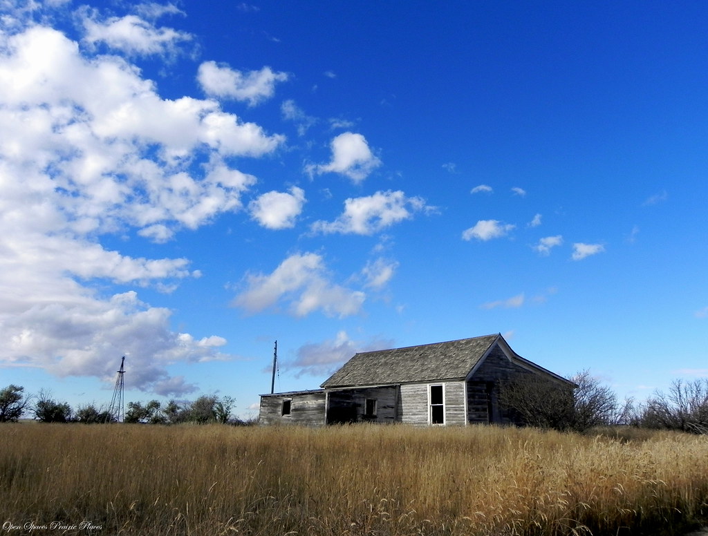 Abandoned Farm Outside Rudyard MT This little farm house i… Flickr