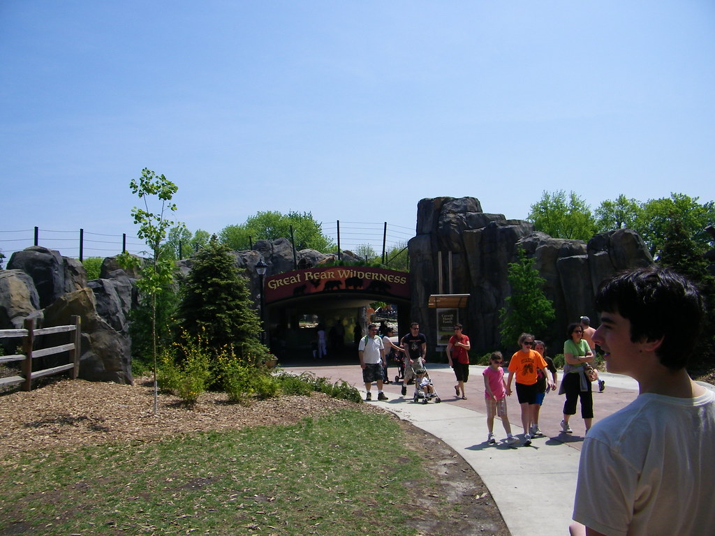 Brookfield Zoo (May 20, 2011) A visit to the wonderful Bro… Flickr