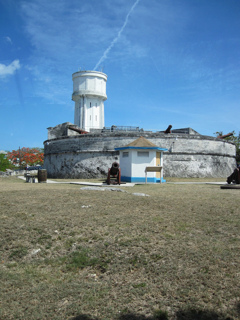 Ft. Fincastle Tower Ft. Fincastle/ Queen's Staircase. Nass… Flickr