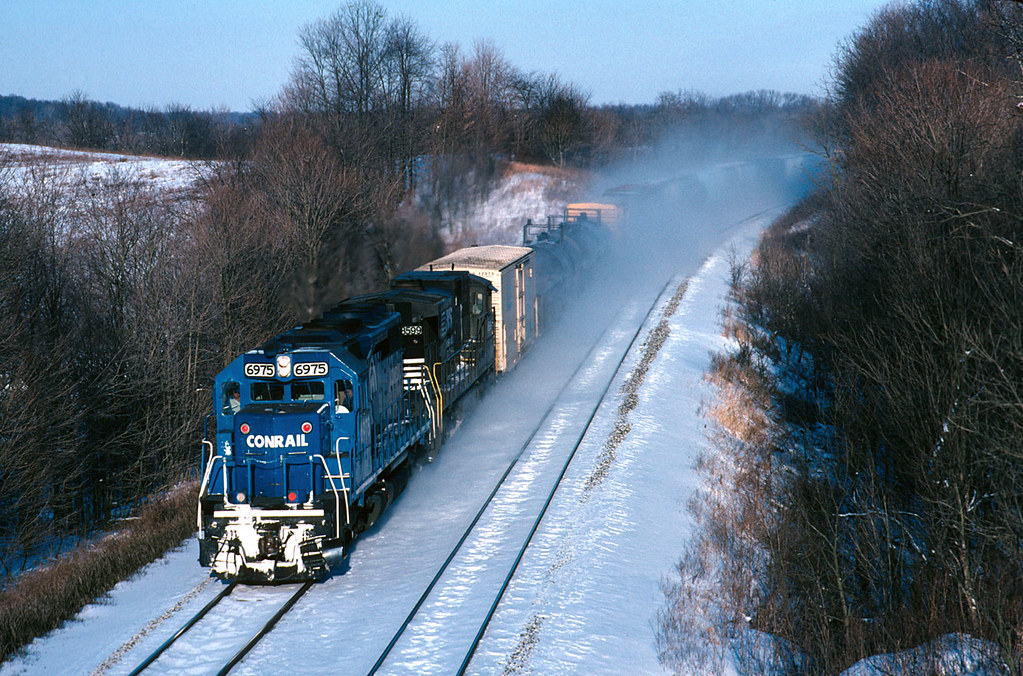 Westbound from Irwin Bridge A westbound train kicks up som… Flickr