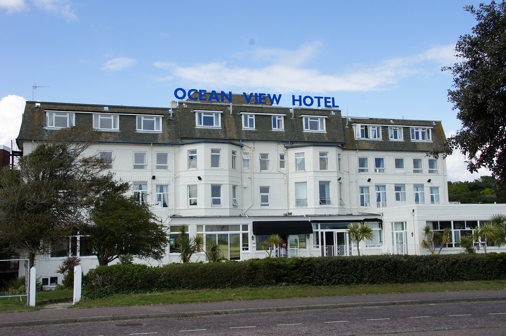 Ocean View Hotel (Chesterwood Hotel), 83 Grove Road / East Overcliff
