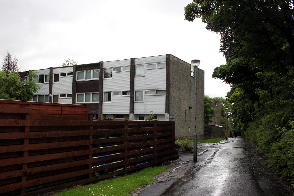 Cumbernauld. McGregor road.Seafar. boneytongue Flickr
