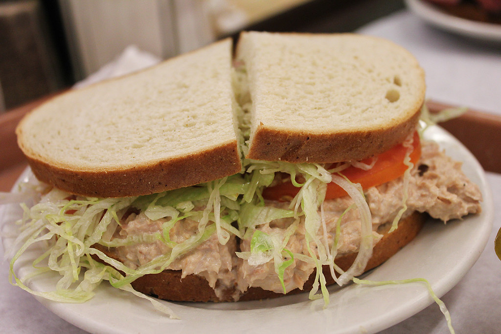 Tuna salad on rye Tuna salad on rye with lettuce and tomat… Flickr