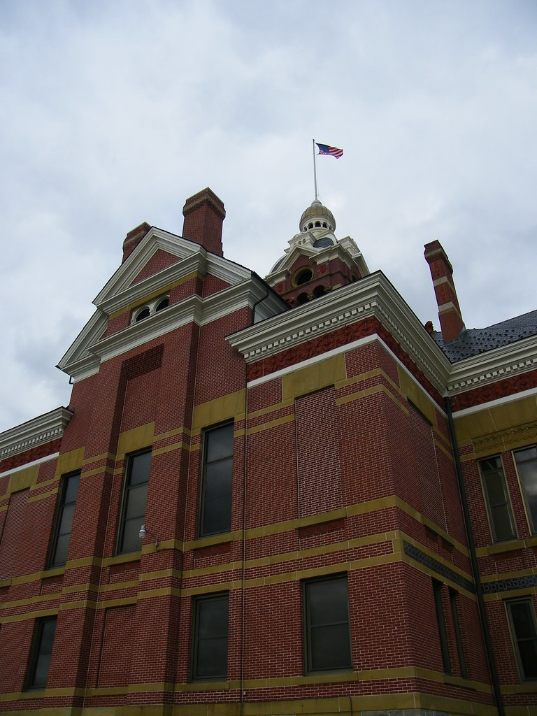 Lenawee County Courthouse (Adrian, Michigan) Corey Seeman Flickr