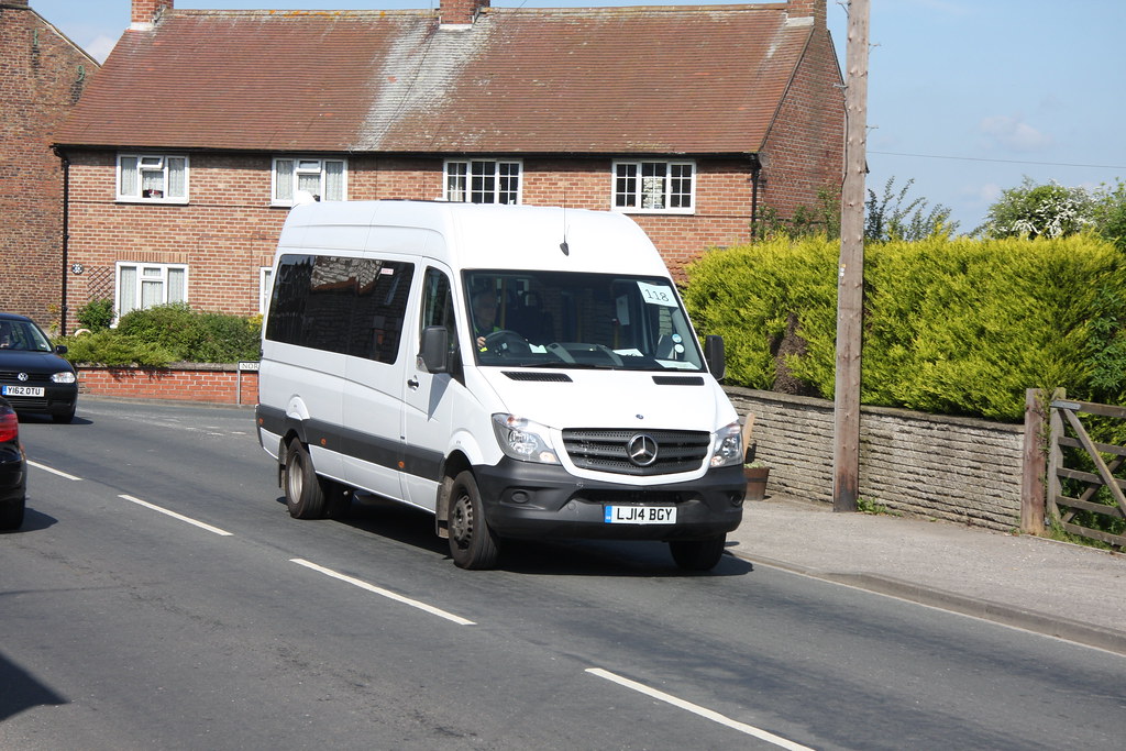 North Yorkshire Council LJ14BGY at Flixton Service 118 driffbus