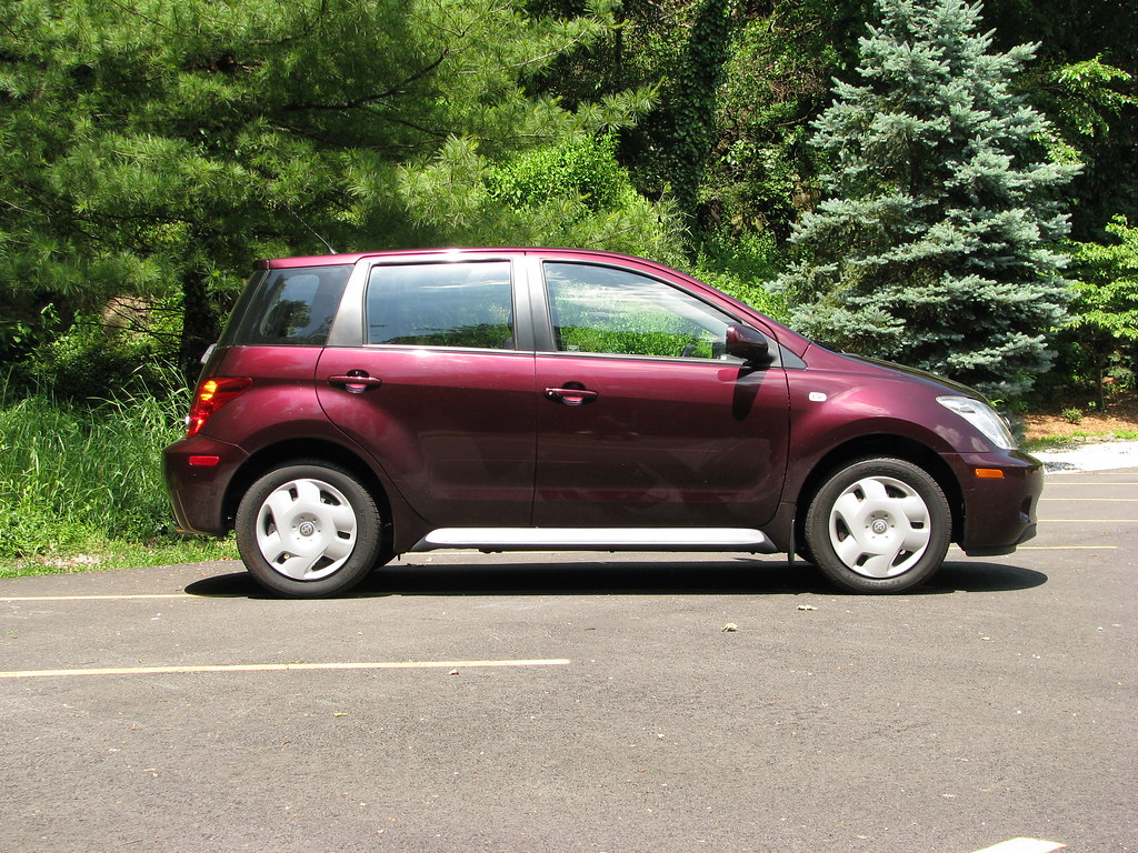 2005 Scion xA Exterior—Right Side The Scions are very cust… Flickr