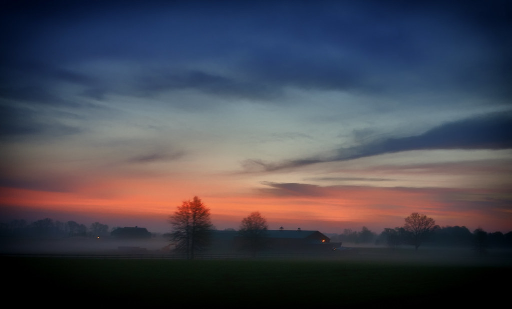 Spring sunrise over Pine Bush farm A recent sunrise over a… Flickr