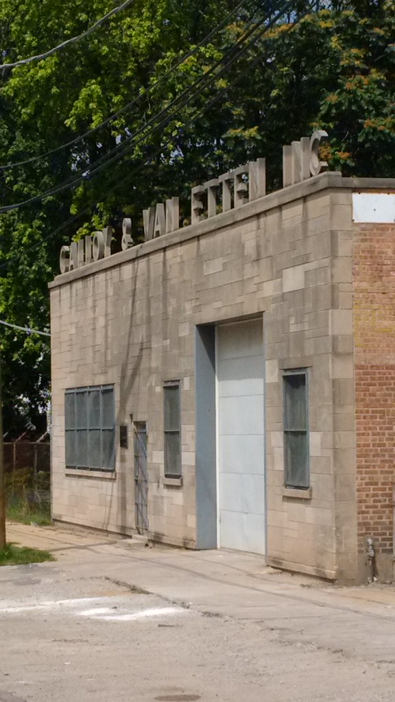 Galloy and Van Etten Signage 3 These two buildings are on… Flickr