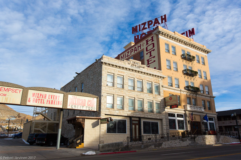 Mizpah Old Mizpah hotel at Tonopah, Nevada. Petteri Järvinen Flickr