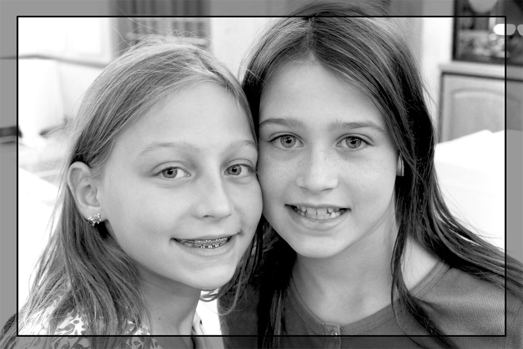 Sisters Sisters make the best of friends. Jenn Durfey Flickr