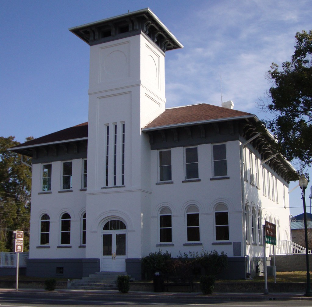 Old Live Oak, Florida City Hall Located in downtown Live O… Flickr