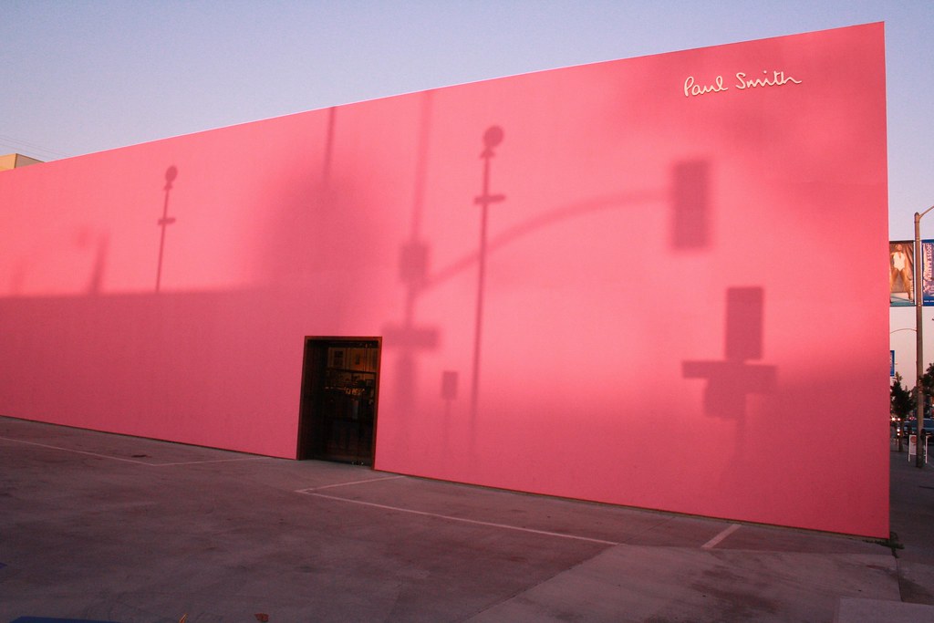 pink wall in LA mdlewis Flickr