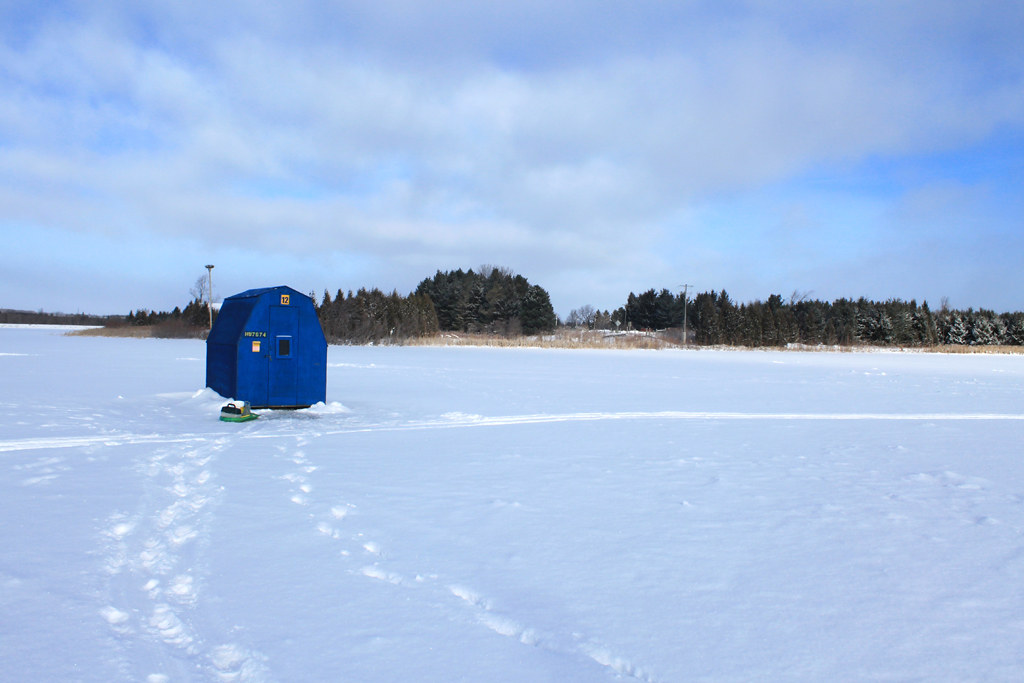 Ice fishing huts at Island Lake CA Ice fishing huts at Isl… Flickr