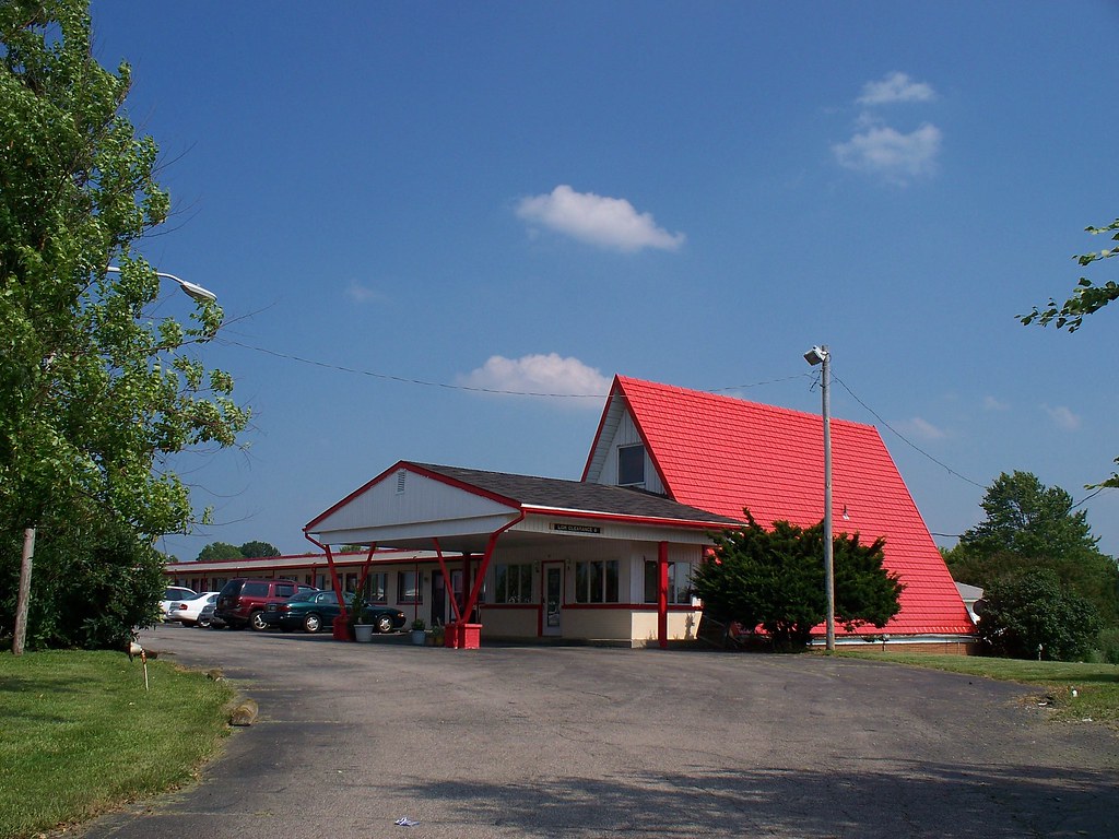 OH Burbank Motel 2 The Plaza Motel in Burbank, Ohio. Ken Flickr