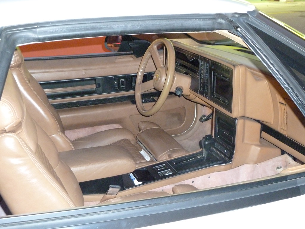 Buick Reatta interior Wide seats, buttons aplenty, conser… Flickr